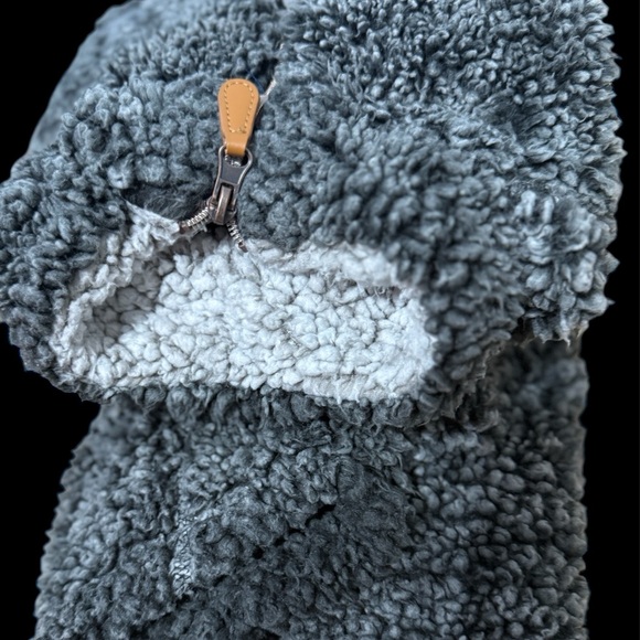 Simply Southern Heathered
Quarter Zip Sherpa Pullover in Phantom Grey Size Small - Picture 13 of 13